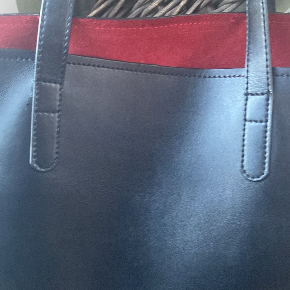 Nikki Williams Hampton Tote - Picture 6 of 13